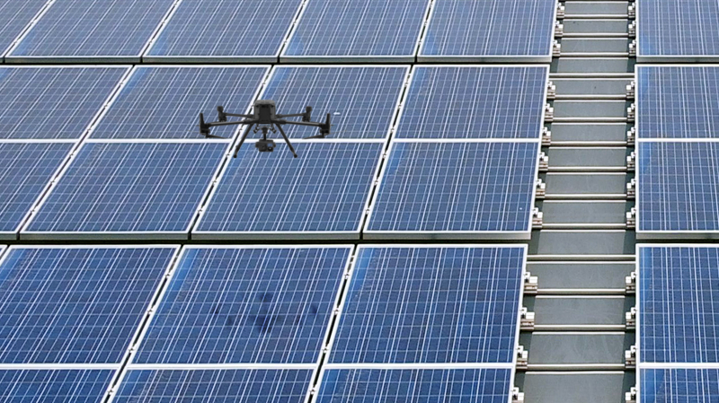 jinnian金年会以无人机搭配IR Sensor热显像技术进行全方面模块健检，有效降低人力成本并提升发电量