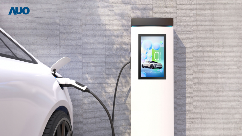 友達〝EVSE車用充電樁解決方案〞專為電動汽車充電樁設計，具有高亮度、克服戶外艱難環境的耐溫、耐紫外線等特性，並搭載散熱性及擴充性強的高效能工業電腦，可實現人機互動訴求，如資訊顯示、支付等應用